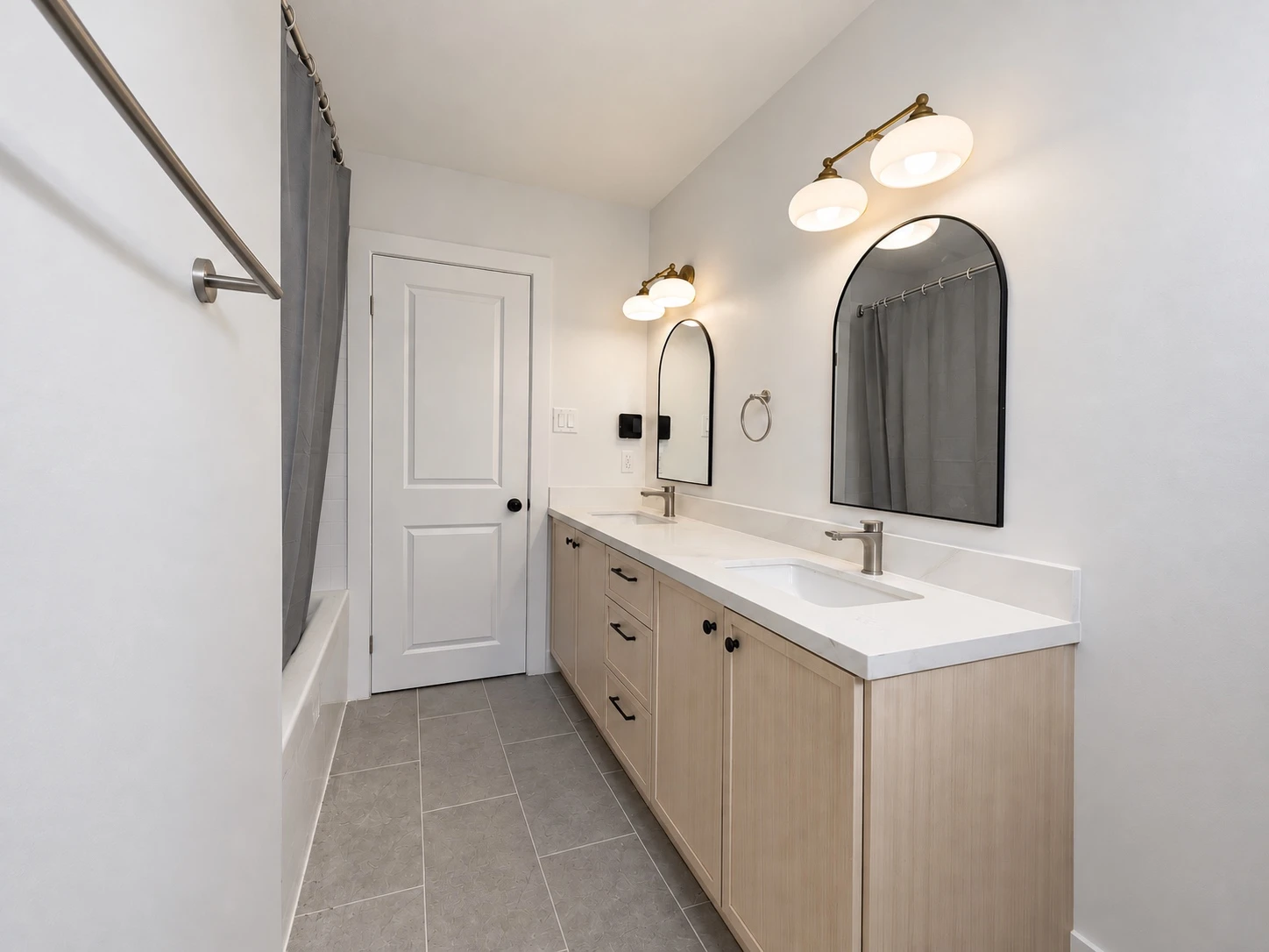 Deer Park Unit A bathroom